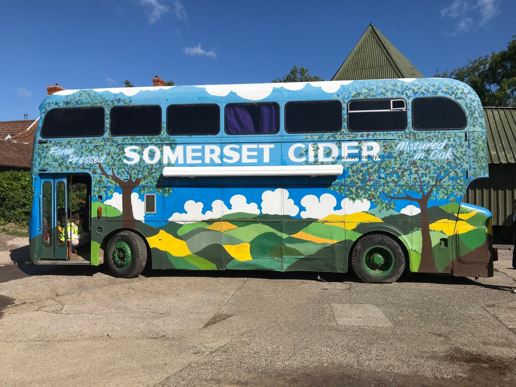 Somerset cider bus